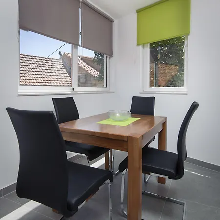 公寓 Nera Luxery *