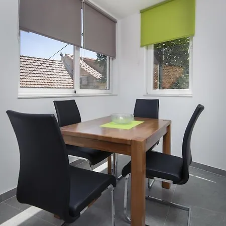 Nera Luxery Lejlighed