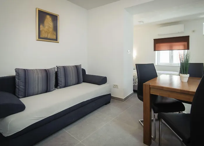 Nera Luxery Apartmán *